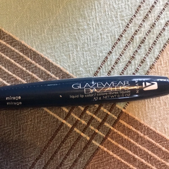 Assorted lip sticks new - Picture 5 of 6